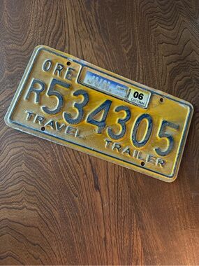 Vintage 1980’s Oregon Aluminum Travel Trailer Full Size License Plate